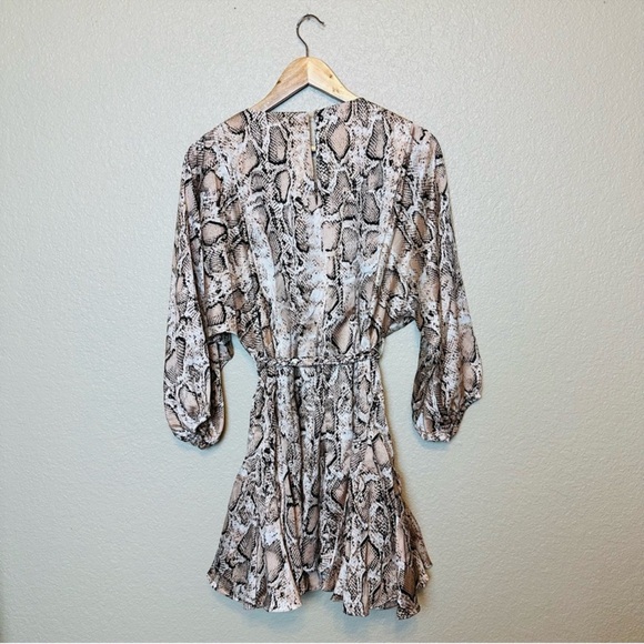Aakaa Snake Skin Printed Mini Wrap Dress With a Tie Waist Size Small - Picture 3 of 6